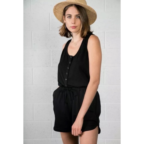 Black Button Front Pocket Sleeveless Romper - Picture 3 of 5